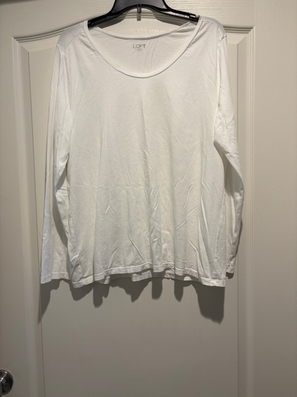 LOFT White Long-Sleeve Scoop Neck Tee